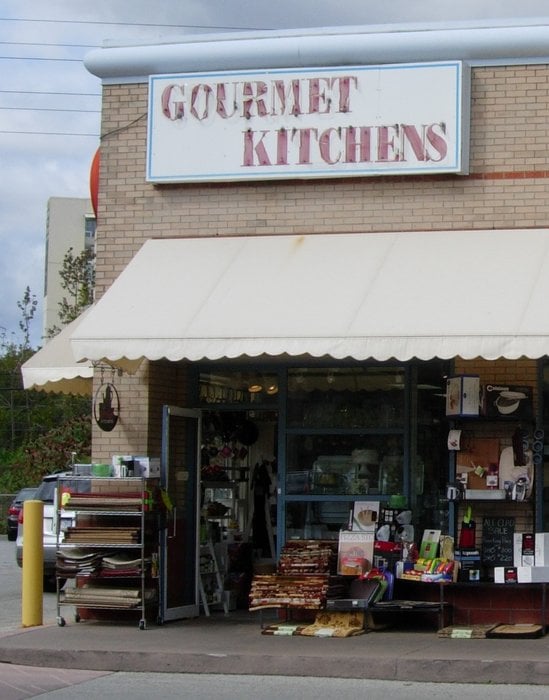Gourmet Kitchens