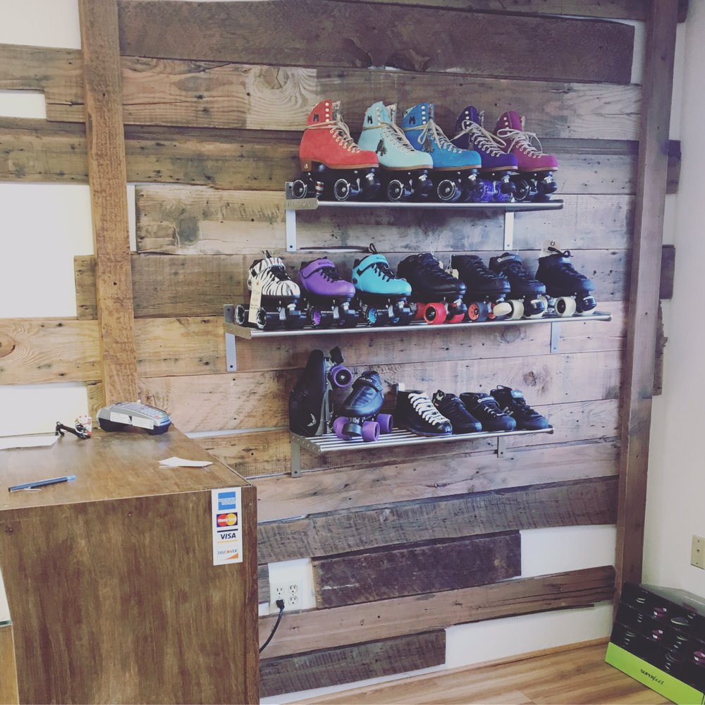 Five Stride Skate Shop Sports Wear 2229 NE Sandy Blvd, Kerns