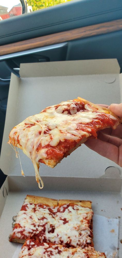 Sam's Pizza Shop