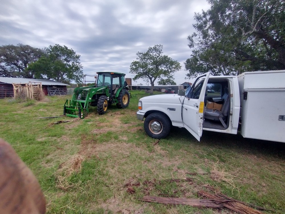 Lynn's Road Service