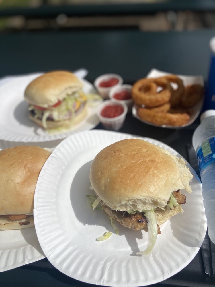 George's Hot Dogs