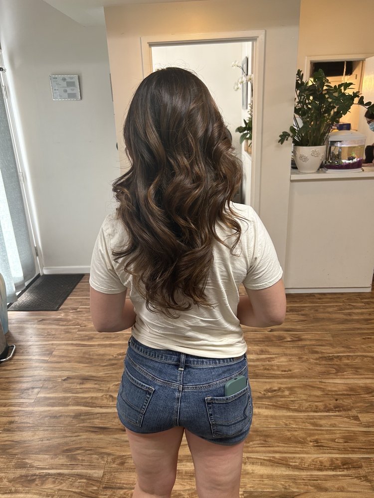 Hanna's Haircuts