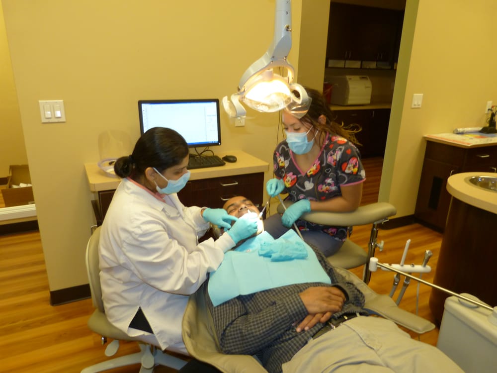 image of business Aura Family Dental