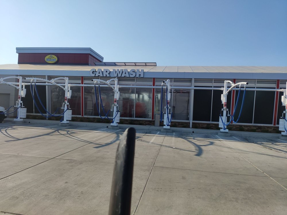 7 Flags Car Wash