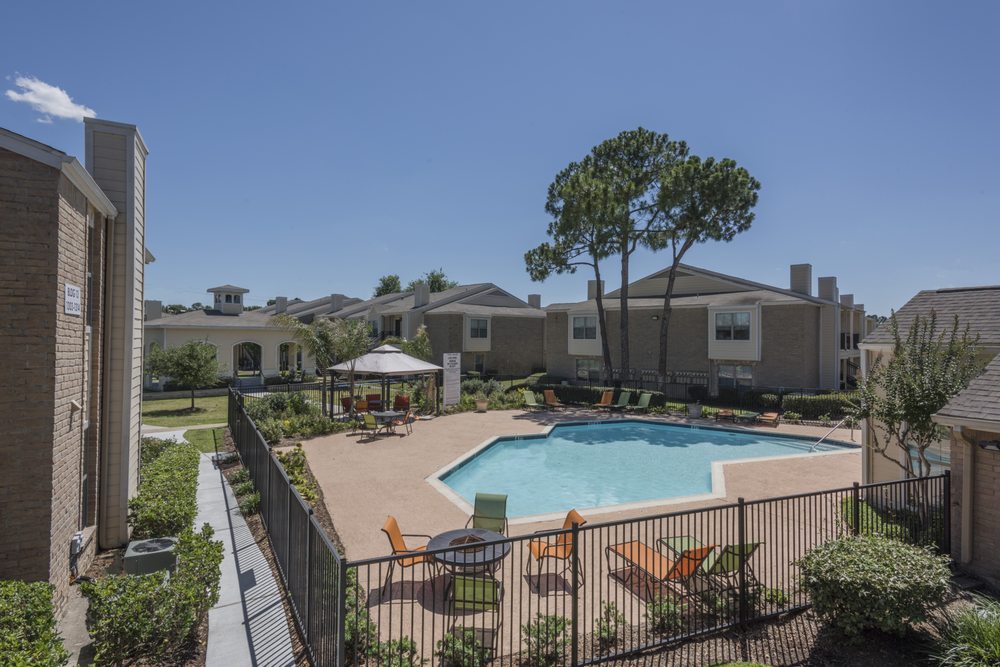 Hollyview Apartments 34 Photos & 11 Reviews Apartments 5555 Holly