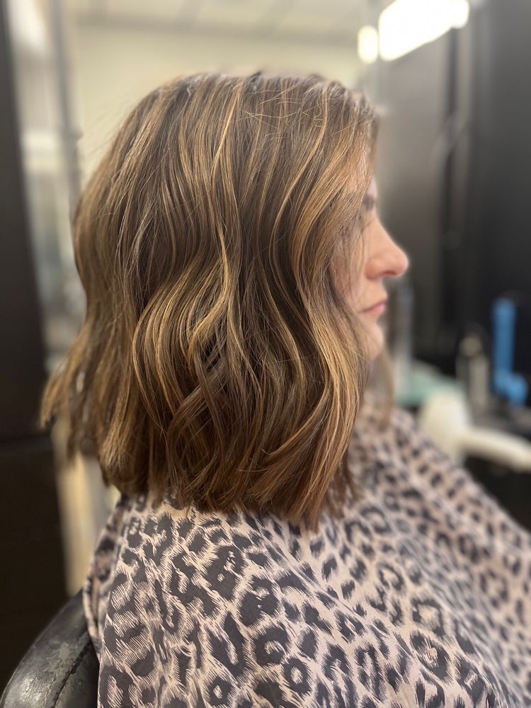Kent's Styling Salon Image
