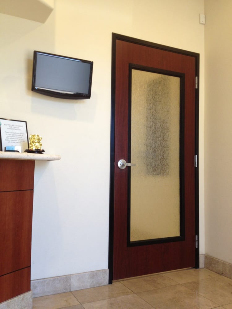 image of business SmileCity Dental