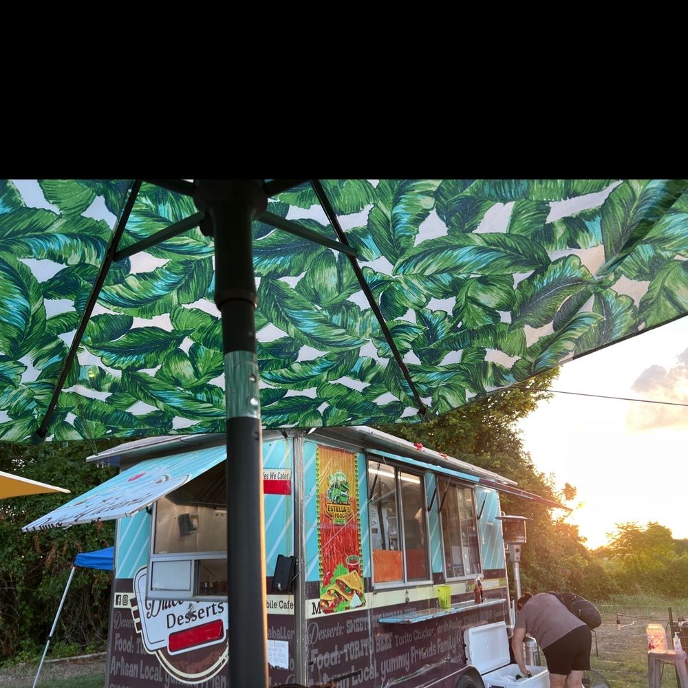 Estella's Food Truck