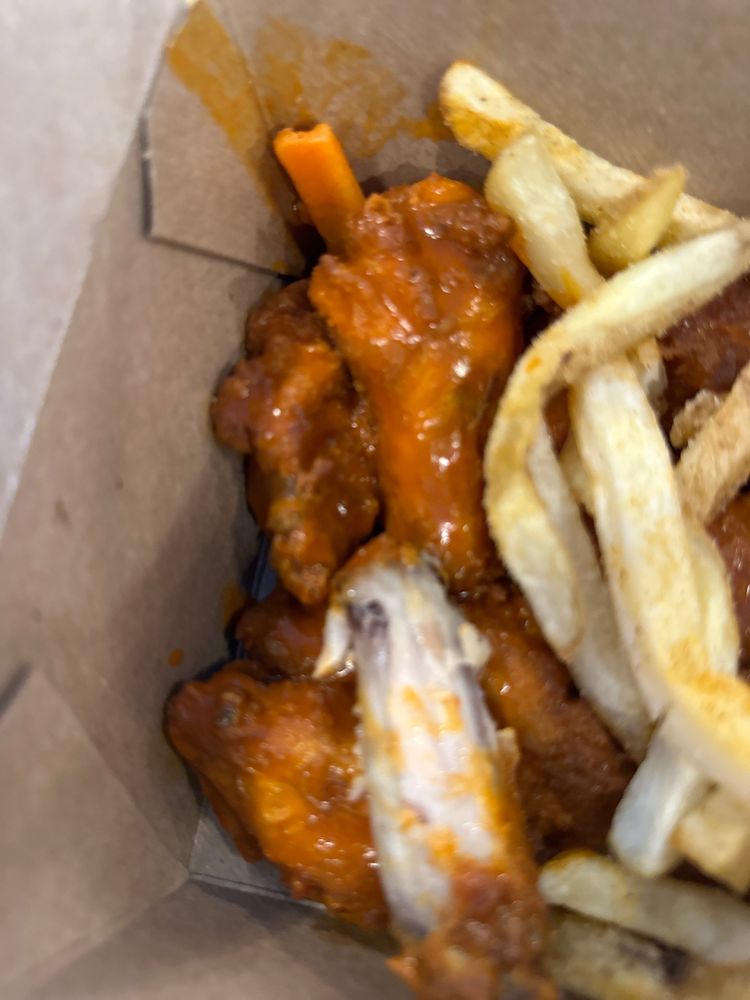 JB's Sports Bar and Grille