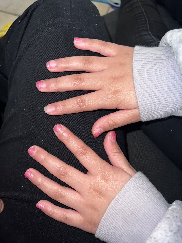 Rose Nails 2