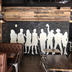 Hob Neighborhood Tavern Brookhaven 199 Photos 187 Reviews Photo Of Hob Neighborhood Tavern Brookhaven Ga United States