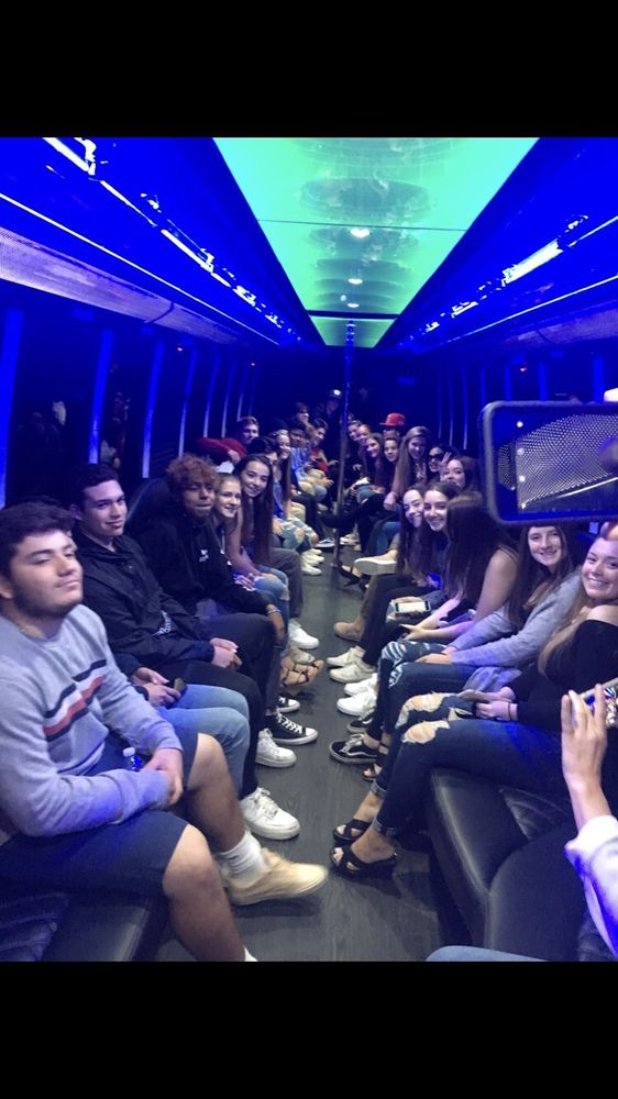 Blue Streak Limousine