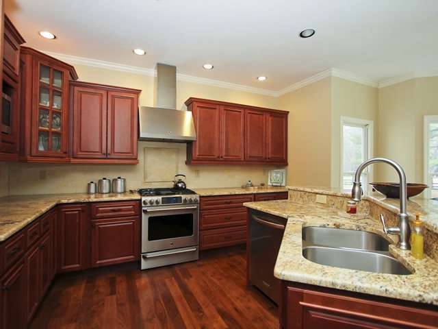 LKN Cabinets & Remodeling