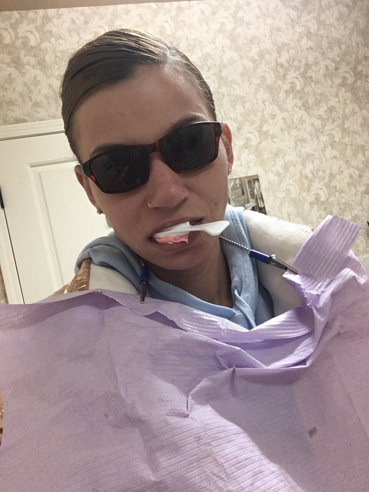 image of business Le Dental Care - Stockton