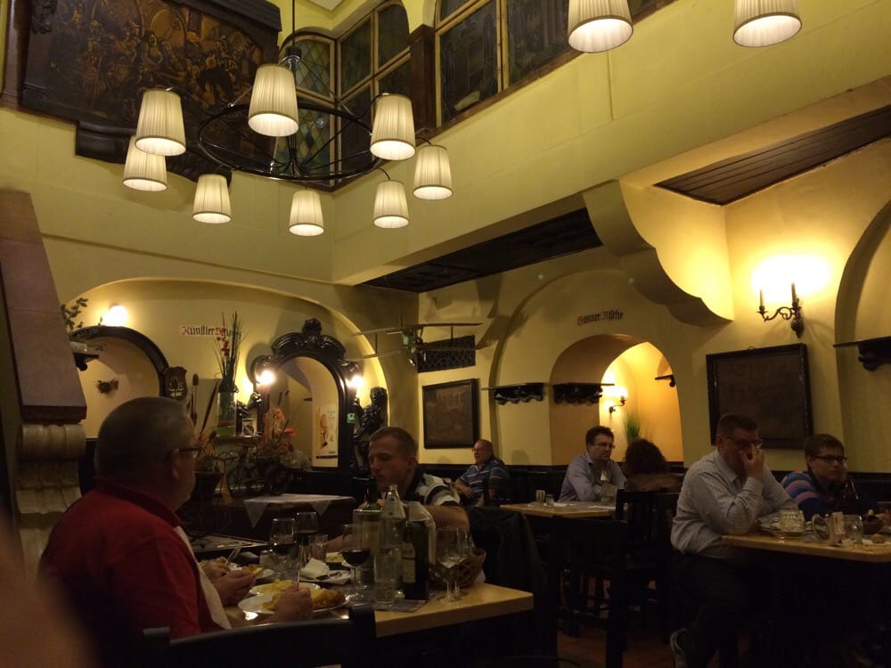 Gösser Bierklinik 33 Photos & 22 Reviews Pubs Steindlgasse 4