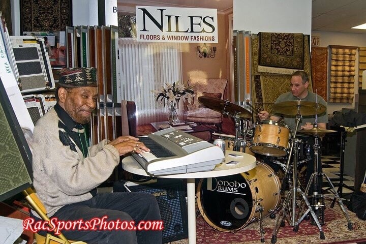 image of business Niles Floors & Blinds