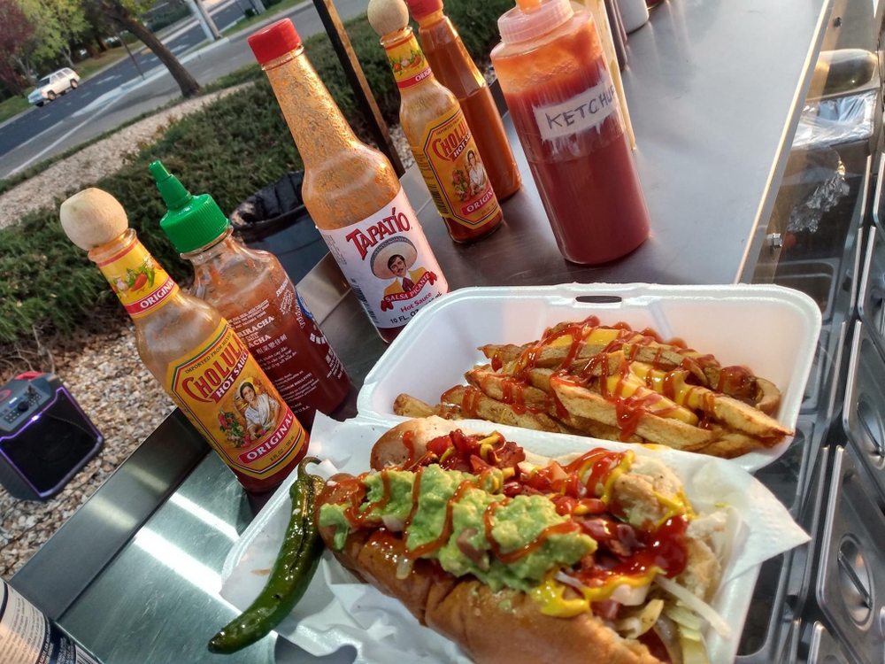 Dogo’s & Fries