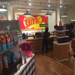 bath body works 14 photos department stores 355 cedar sage bath and body works plano tx