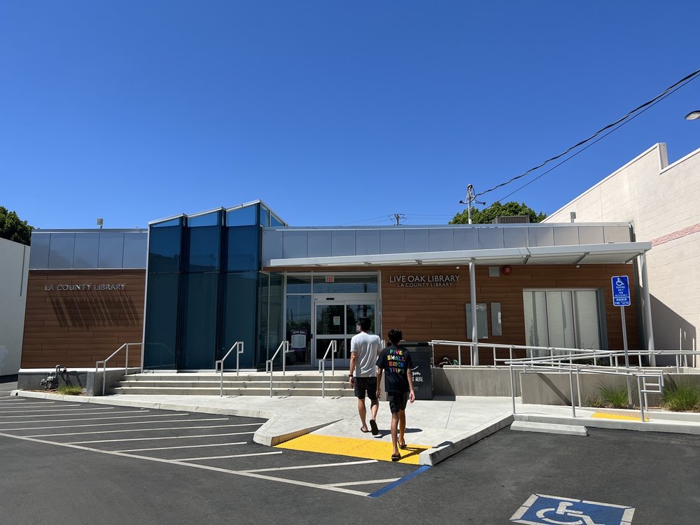 LA County Library - Live Oak Library