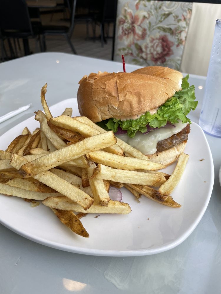 Irvin's On Main