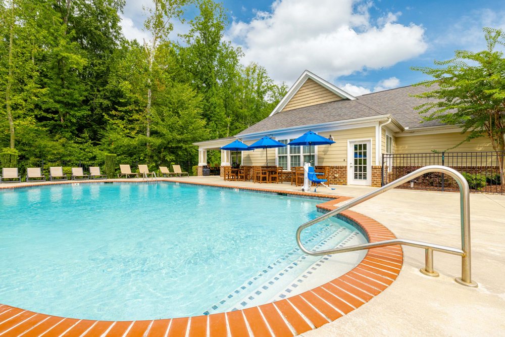 Alexander Pointe Apartments