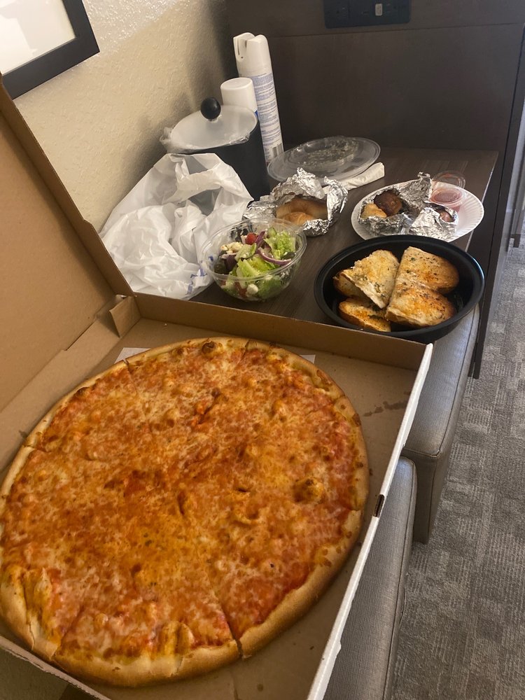 Previti Pizza & Papazzio Dining Previti Pizza & Papazzio Dining