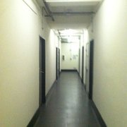 Bristol Hotel Apartments 18 Photos 13 Reviews 423 The Bristol Photo Of Hotel Apartments Los Angeles Ca United States Hallway