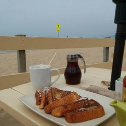 Back On The Beach 336 Photos 425 Reviews American Traditional Photo Of Back On The Beach Santa Monica Ca United States French
