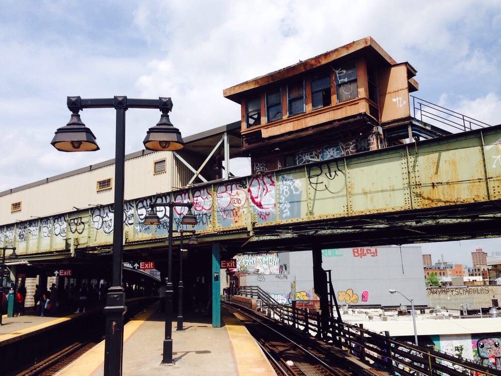 MTA Myrtle Avenue/Broadway Subway Station 20 Photos Metro