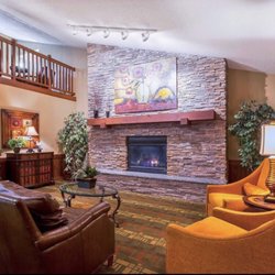 Americinn By Wyndham Monmouth Hotels 1 Way Photo Of Americinn By Wyndham Monmouth Il United States Hotel Lobby
