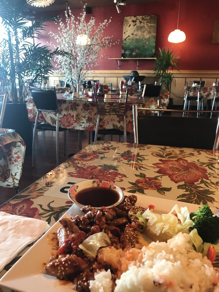 Bento Box Teriyaki & Sushi 11 Photos & 16 Reviews Sushi Bars 3284