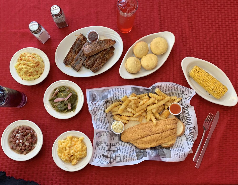 Royal Castle Lounge & Grill