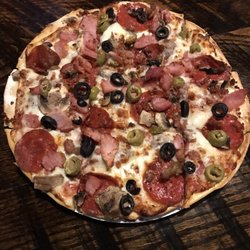Turoni S Pizzery Brewery 72 Photos 117 Reviews Pizza 408 N Photo Of Turoni S Pizzery Brewery Evansville In United States Vincenzio Masterpiece