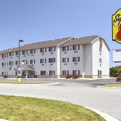 Super 8 By Wyndham Mason City Hotels 3010 4th Street Sw Photo Of Super 8 By Wyndham Mason City Ia United States