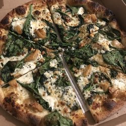 Spin Neapolitan Pizza 41 Photos 37 Reviews 525 Neapolitan Pizza Lawrence Ks United States Our Fav