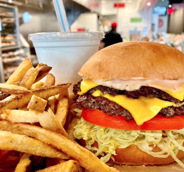 MOOYAH Burgers, Fries & Shakes Photo