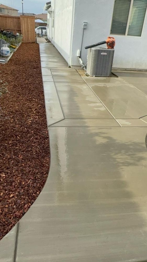 Master Pavers and Landscaping