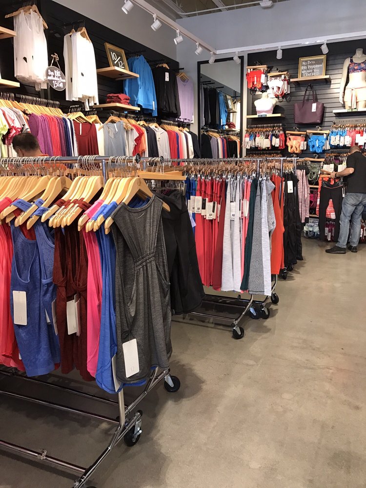 lululemon athletica outlet 21