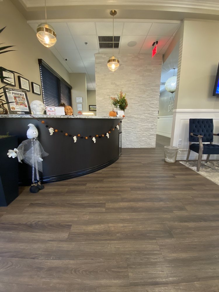 image of business Avalon Dental