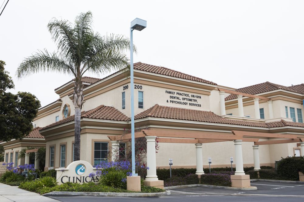 image of business Clinicas del Camino Real