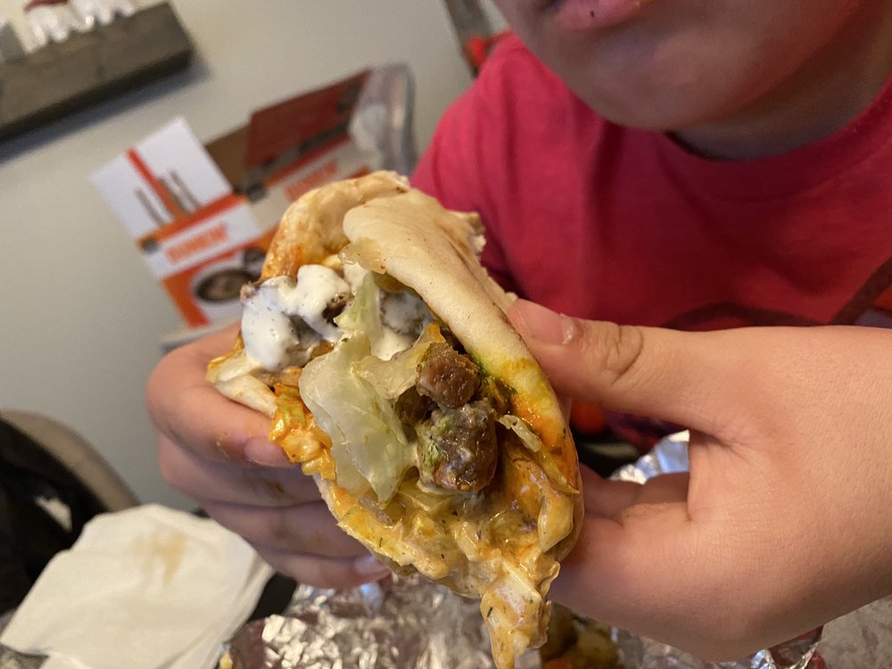 Naz's Halal Food- North Babylon