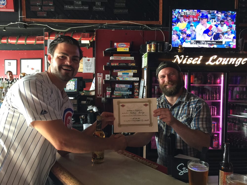 Nisei Lounge 20 Photos & 129 Reviews Dive Bars 3439 N Sheffield