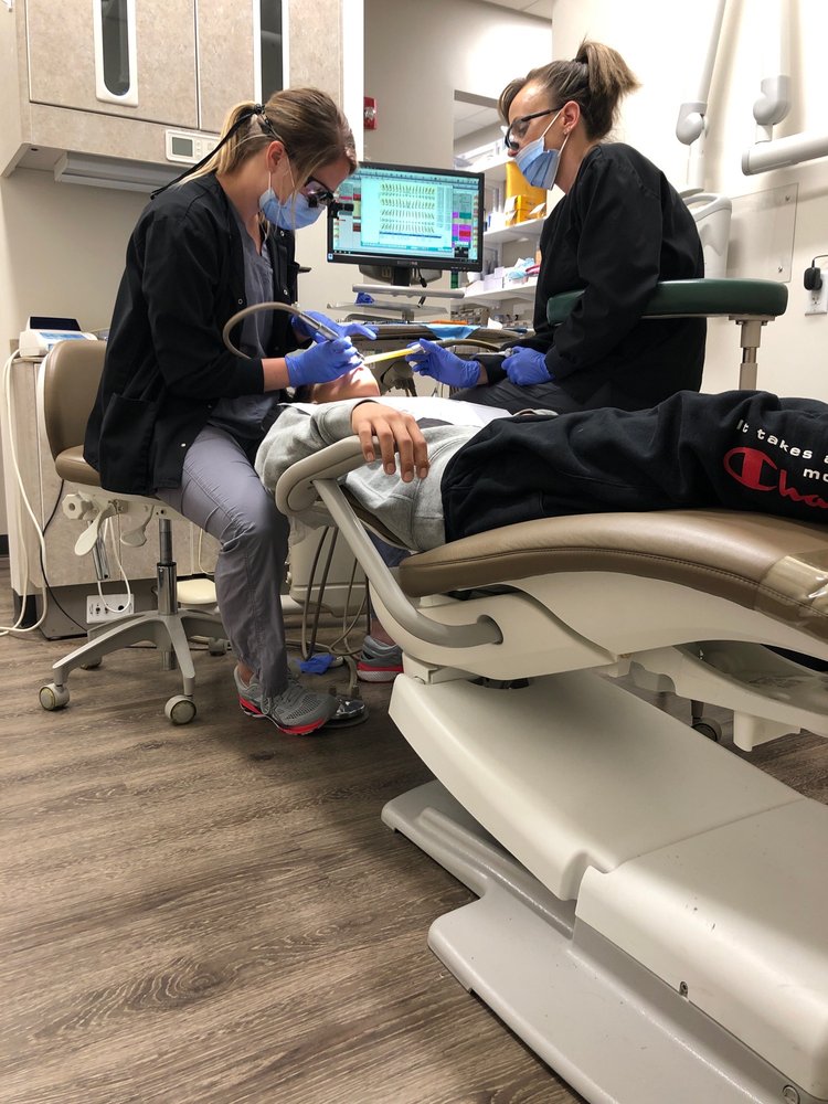 image of business Southside Dental Clinic