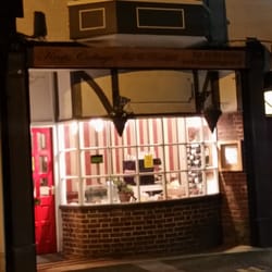 Keats Cottage Hotel Bistro Bed Breakfast 76 High Street