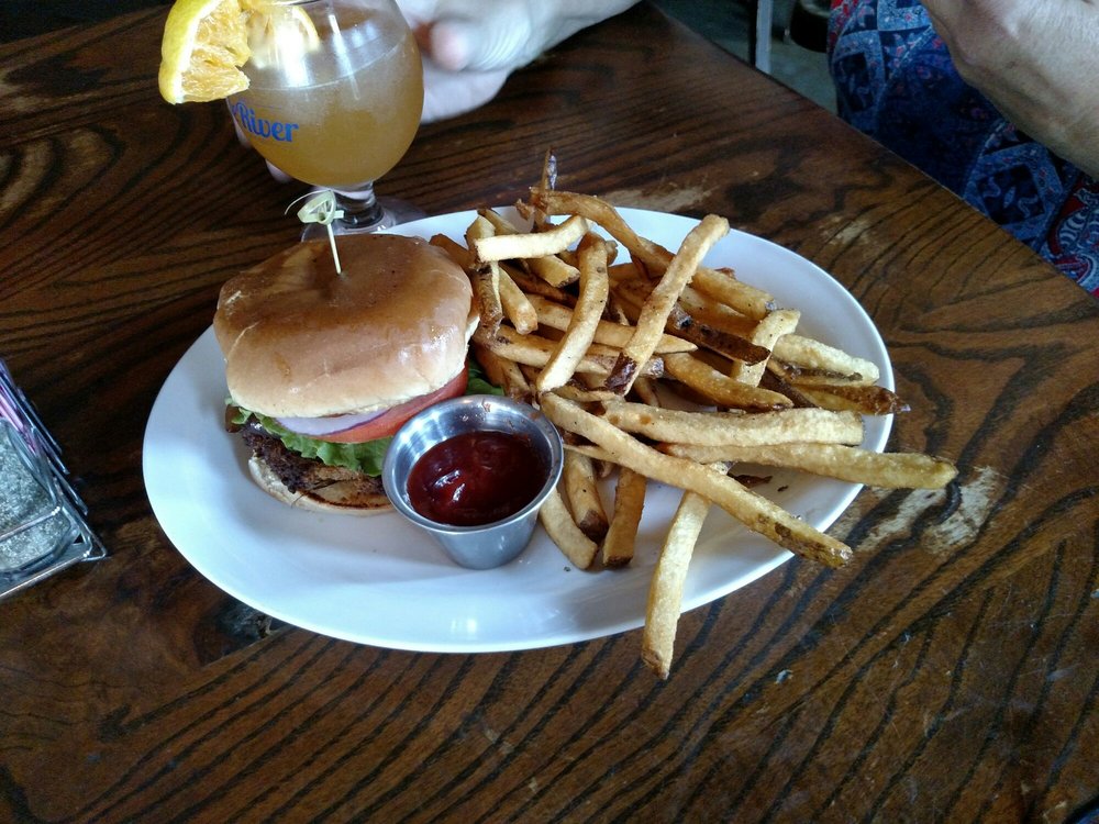 Lindbergs Tavern