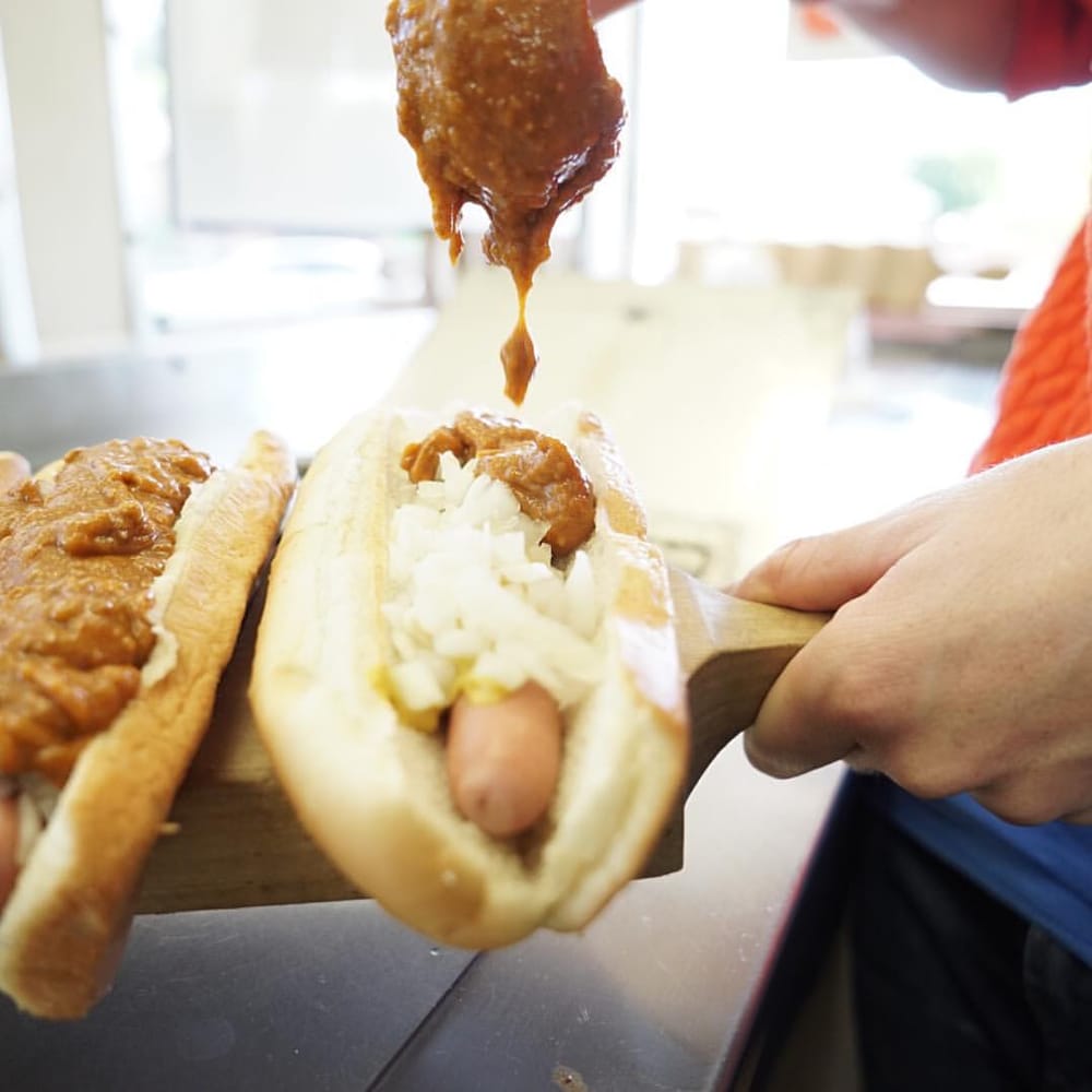 cupid s dogs our classic cupid with mustard onions and chili yelp cupid s dogs our classic cupid with mustard onions and chili yelp