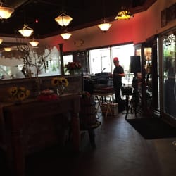 Zuccarelli S Italian Restaurant And Bar 34 Photos 93 Reviews Photo Of Zuccarelli S Italian Restaurant And Bar West Palm Beach Fl United States
