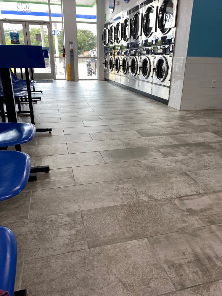 Soaperior Laundry Lounge