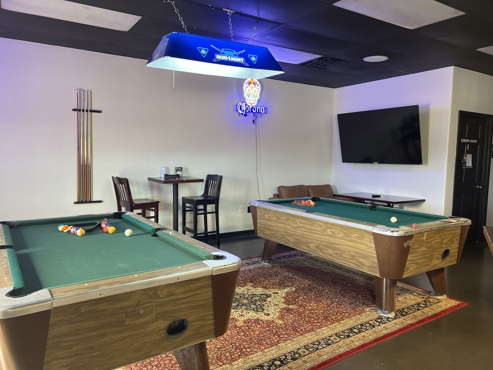 12th Man Beer Hall and Grill