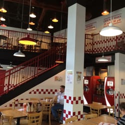 Five Guys 27 Photos 24 Reviews Burgers 585 Brookwood Village Photo Of Five Guys Birmingham Al United States Sitting Area